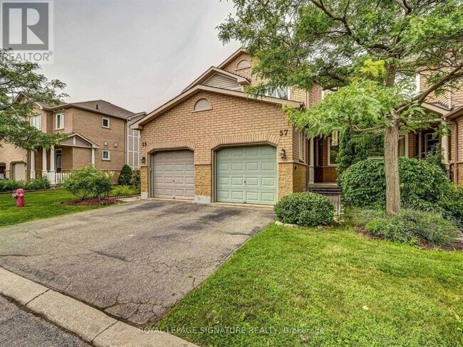 833 Scollard Ct in Mississauga, ON - Building Photo - Building Photo