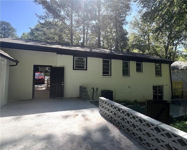 property at 2545 Plantation Dr