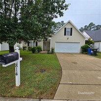 814 Nighthawk Pl in Fayetteville, NC - Building Photo