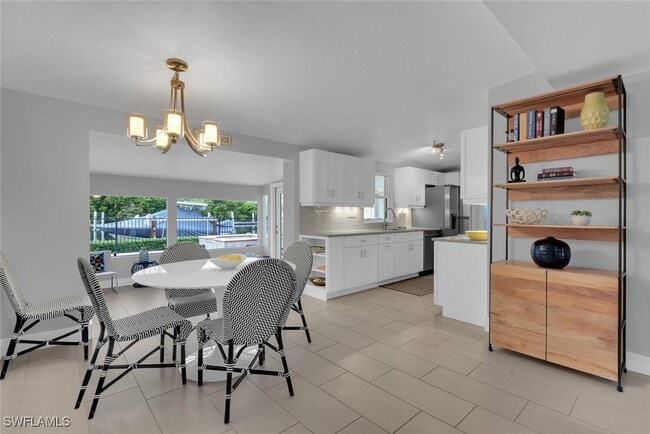 property at 2048 Harbor Ln