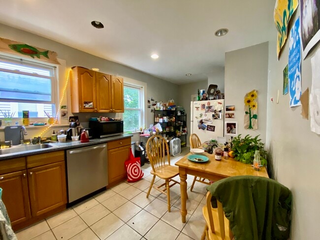 55 Bristol Rd, Unit 1
