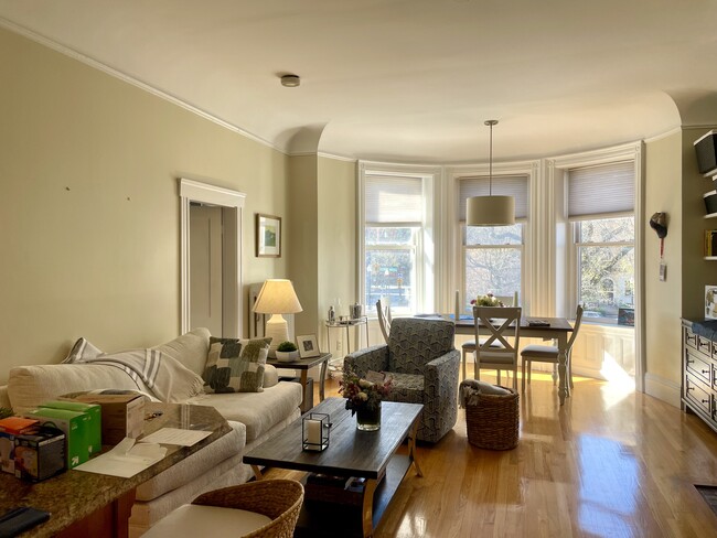 362 Commonwealth Ave, Unit 2B in Boston, MA - Building Photo - Building Photo