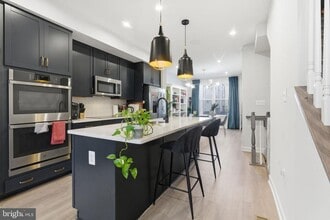 2818 Dart Dr in Alexandria, VA - Building Photo - Building Photo