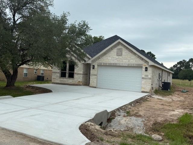 32103 Birdie St in Waller, TX - Building Photo