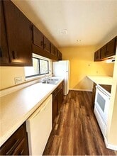 133 Orchard Dr in St. Clairsville, OH - Building Photo - Building Photo