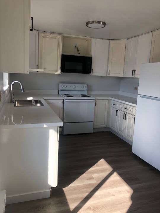 1928 E 56th St in Tacoma, WA - Foto de edificio