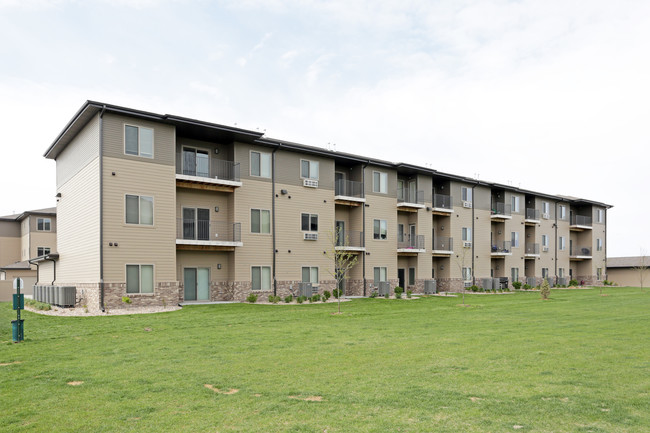 The Sterling Apartments at Kearney: Discov... in Kearney, NE - Foto de edificio - Building Photo