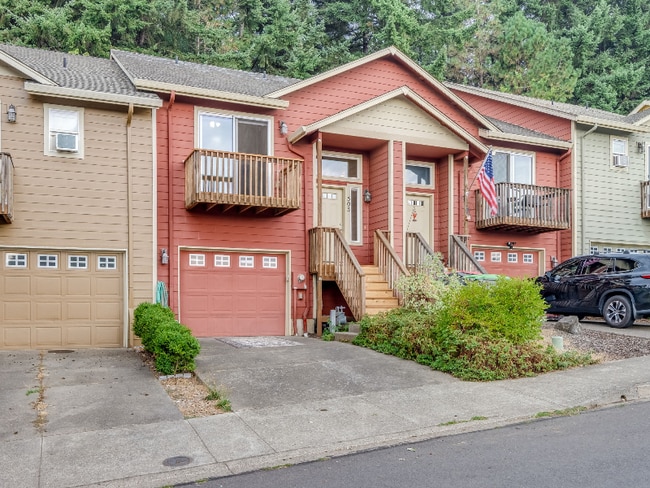 property at 503 NW Cypress St