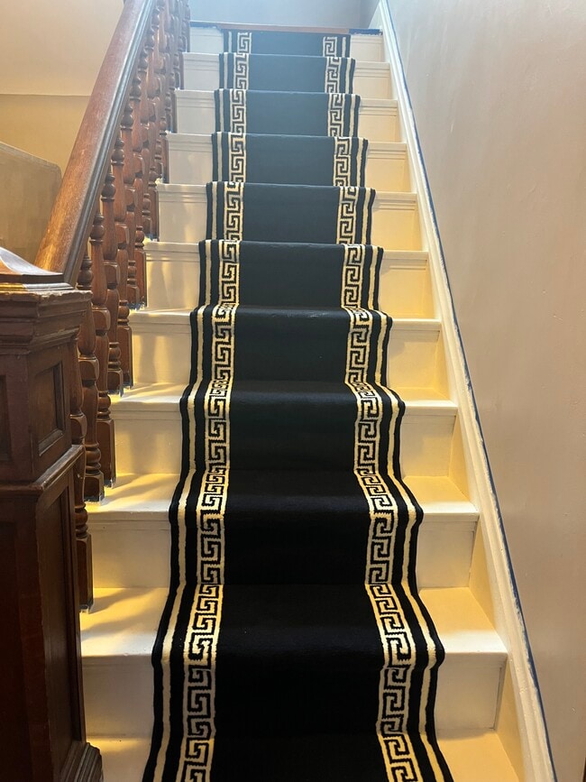 133 Parker St, Unit 2 in Cincinnati, OH - Foto de edificio - Building Photo