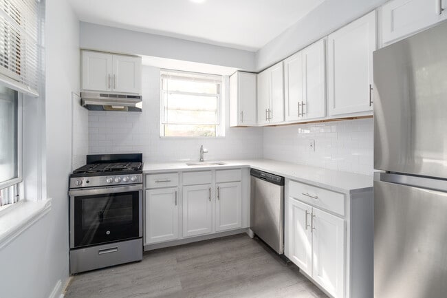 Lawndale Apartments