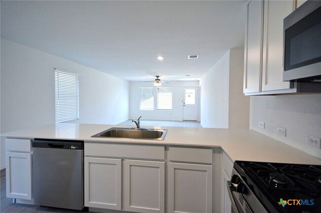 property at 742 Tower Hl Vw
