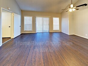 15014 Spring Creek in San Antonio, TX - Building Photo - Building Photo