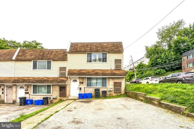 4616 Silverwood St in Philadelphia, PA - Building Photo - Building Photo