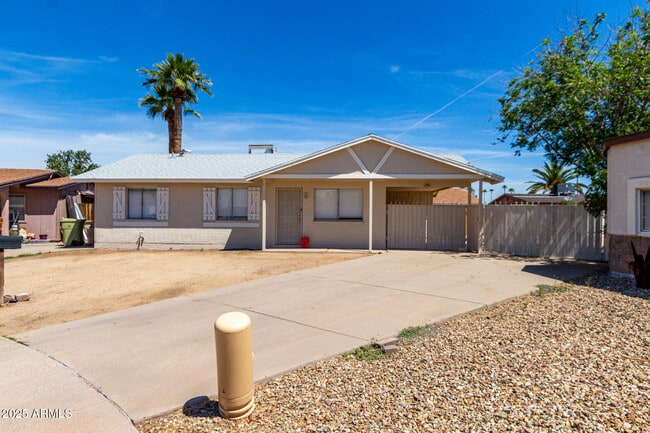 property at 4636 W Mission Ln