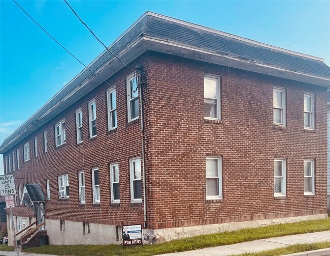 77 Colfax Ave-Unit -3 in Binghamton, NY - Building Photo - Building Photo