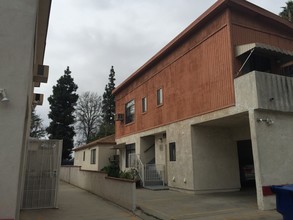 6506 Balboa Blvd in Van Nuys, CA - Building Photo - Other