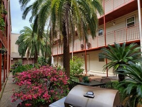 2500 Houma Blvd, Unit 122 in Metairie, LA - Building Photo - Building Photo