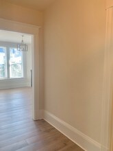 1703 Bellevue Ave in Seattle, WA - Building Photo - Building Photo