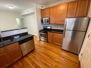 3007 Spaulding N Ave, Unit 1 in Chicago, IL - Building Photo - Building Photo