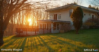 26 Wilridge Rd in Ridgefield, CT - Building Photo