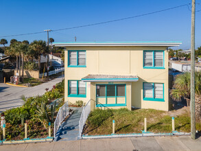 922 S Atlantic Ave in Daytona Beach, FL - Building Photo - Building Photo