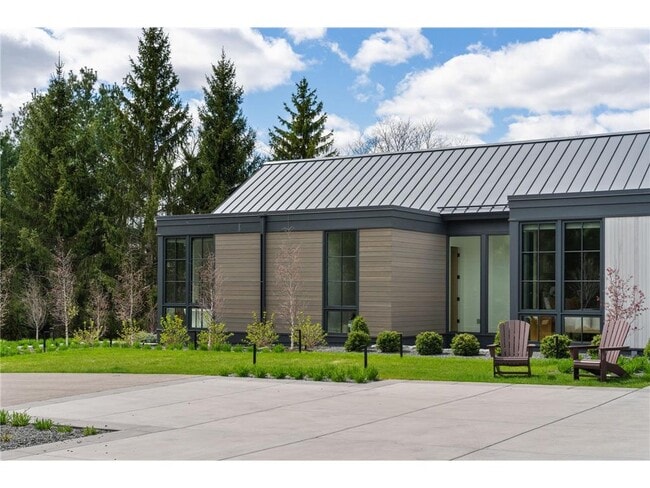 11 Salem Ln in Sunfish Lake, MN - Building Photo - Building Photo