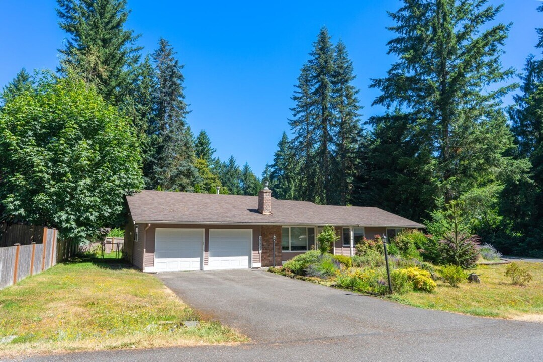 25218 SE 31st Pl in Sammamish, WA - Foto de edificio