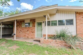 4615 Stanford Ave in Wichita Falls, TX - Building Photo - Building Photo