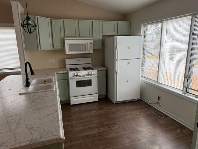 4205 Range View Ct in Rapid City, SD - Building Photo - Building Photo