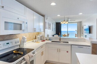 10811 Front Beach Rd in Panama City Beach, FL - Building Photo - Building Photo