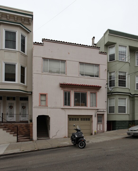 1554 Greenwhich St in San Francisco, CA - Building Photo