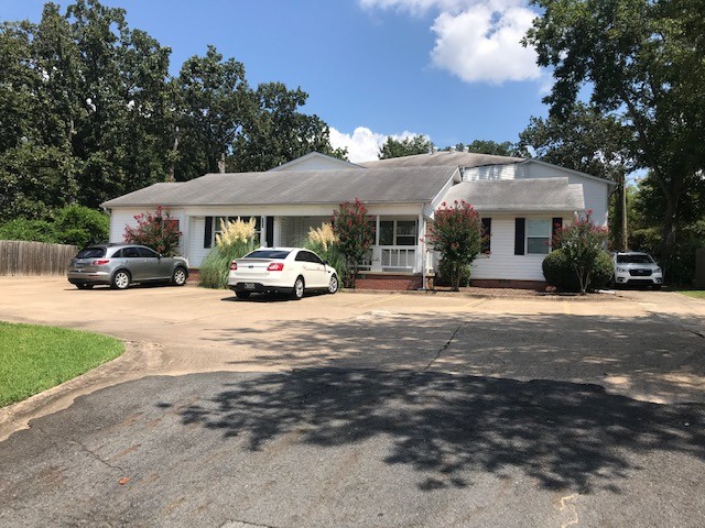 Jackson House in Little Rock, AR - Building Photo