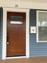 23 Lester Ave in Stonington, CT - Building Photo - Building Photo