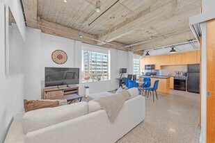 710 Colorado St in Austin, TX - Building Photo