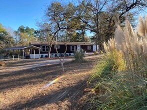 177 Pine Hill Loop in Bastrop, TX - Building Photo - Building Photo