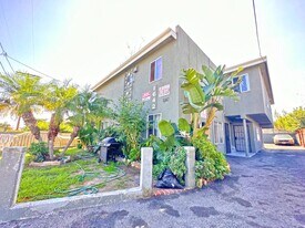 259th Pl in Harbor City, CA - Building Photo