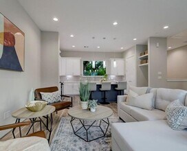 8014 Huntington Spgs Ln in Houston, TX - Building Photo - Building Photo