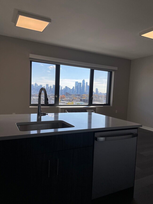 4904 Murphy Pl in West New York, NJ - Foto de edificio - Building Photo