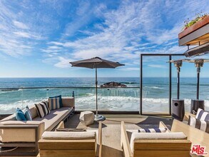24958 Malibu Rd in Malibu, CA - Building Photo - Building Photo