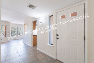 6651 N Campbell Ave in Tucson, AZ - Building Photo - Building Photo