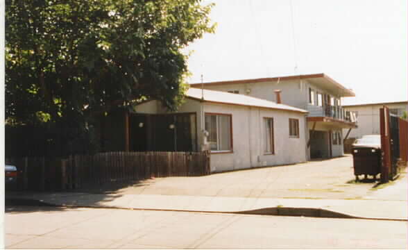 464 Shepherd Ave in Hayward, CA - Building Photo - Building Photo