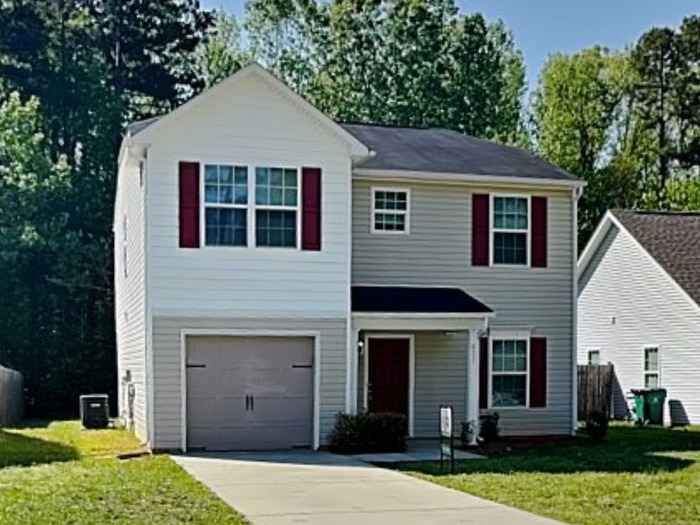 627 Stillgreen Ln in Charlotte, NC - Building Photo