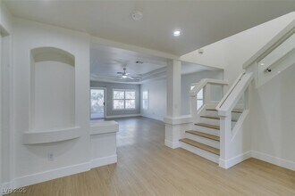 11005 Carberry Hill St, Unit 07210 in Las Vegas, NV - Building Photo - Building Photo