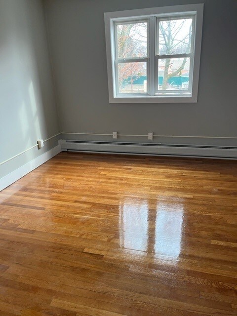 84 Dongan Ave-Unit -2 in Staten Island, NY - Building Photo - Building Photo