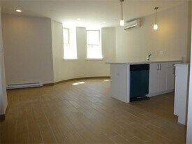 48 Kent St, Unit 1 in Brookline, MA - Building Photo