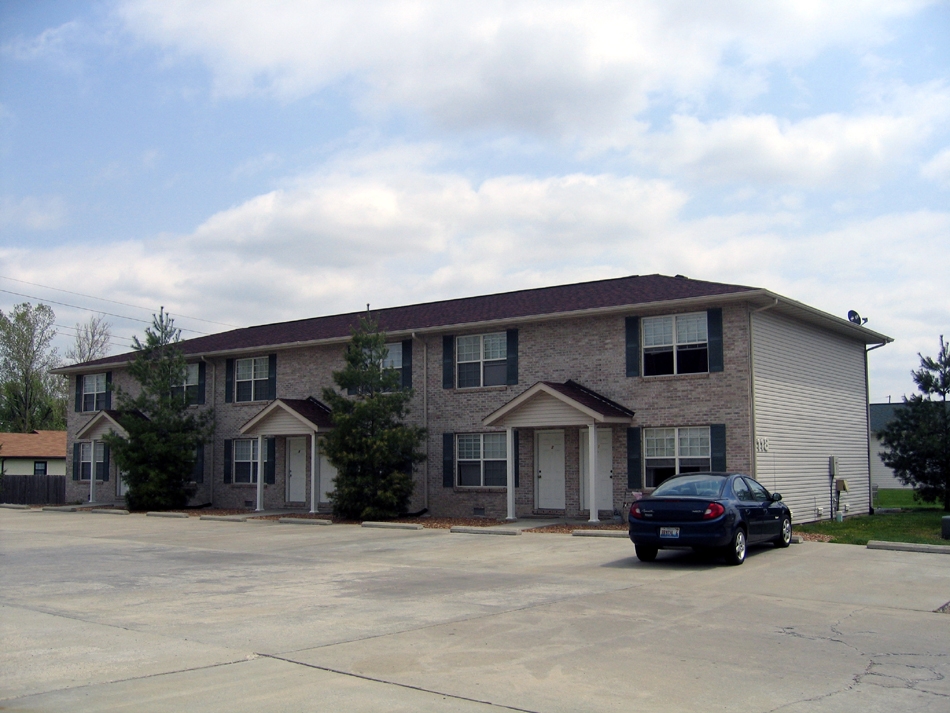 Building 2 in O'Fallon, IL - Foto de edificio