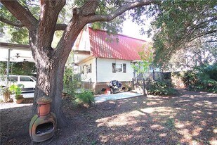 617.5 Victory Dr in Westwego, LA - Building Photo