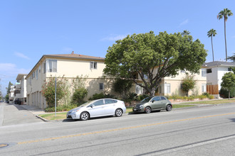 819 California Ave in Santa Monica, CA - Building Photo - Building Photo