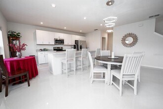 458 Hamlet Lp in Davenport, FL - Building Photo - Building Photo