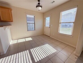 902 Oakwood Ln in Centerton, AR - Building Photo - Building Photo